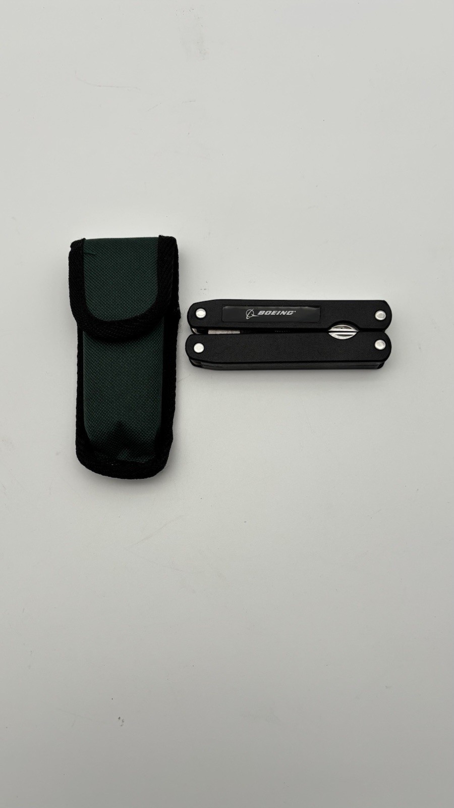 Boeing Stainless Steel Multi-Tool W/ Nylon Case In Good Condition
