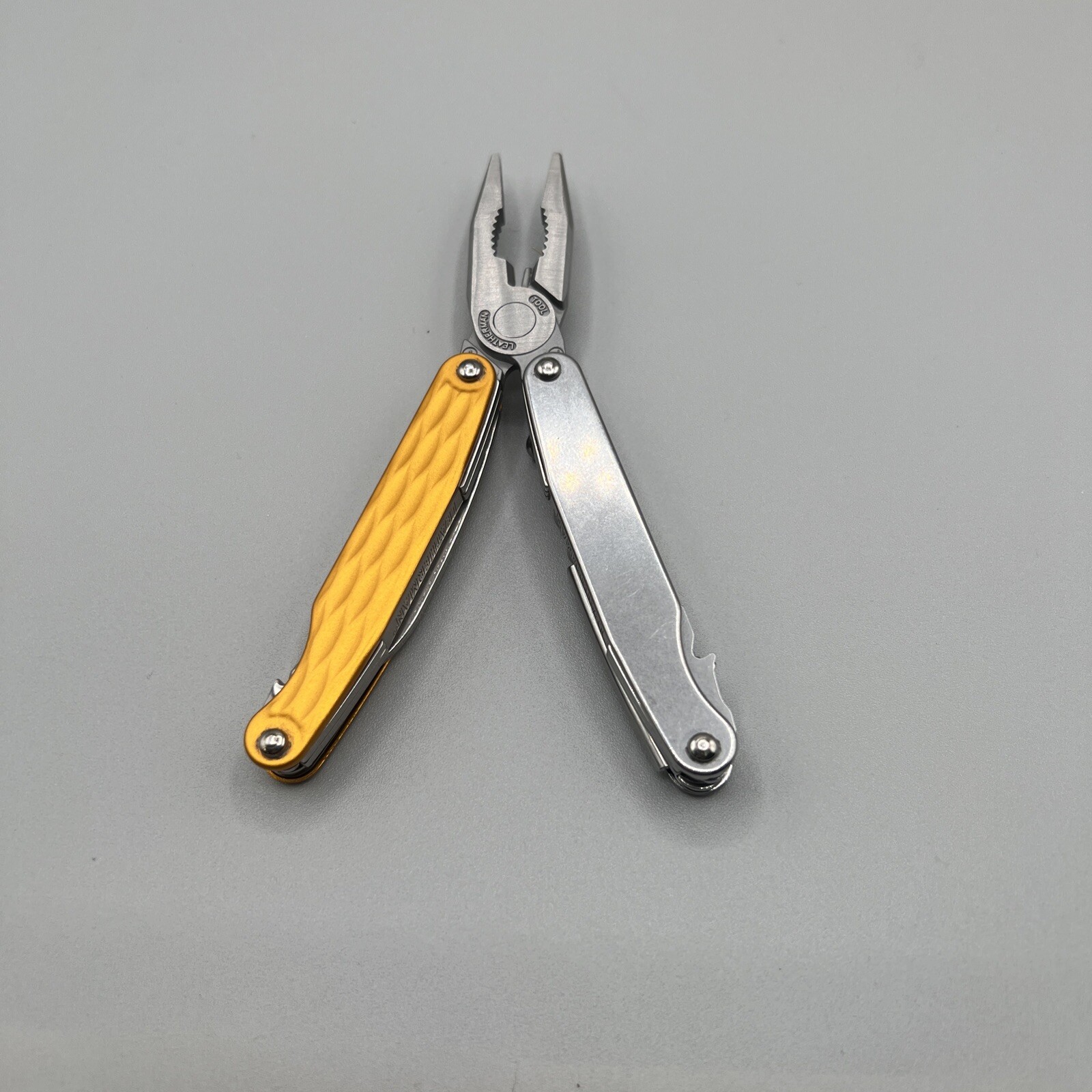 Leatherman Juice C2 831918 Sunrise Yellow Rare Discontinued NIB USA