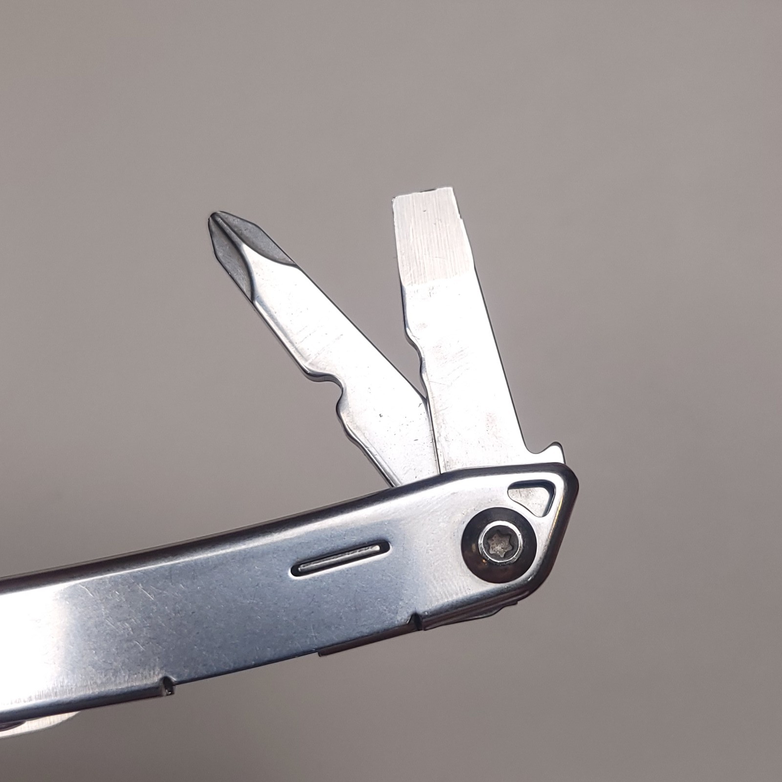 Leatherman Sidekick Multi-Tool Pocket Knife Stainless Steel Pliers
