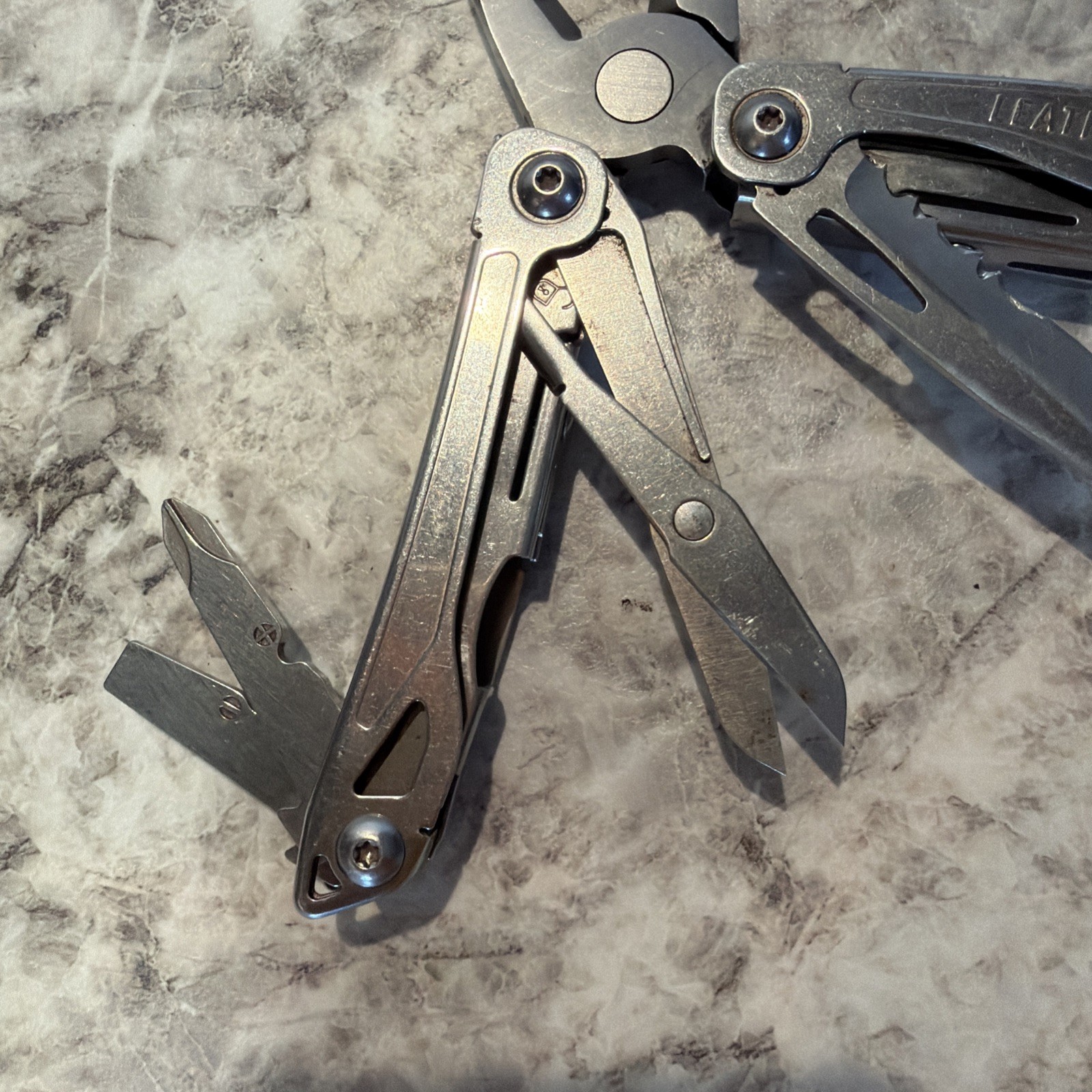 LEATHERMAN WINGMAN MULTI-TOOL! FAST SHIPPING! USED