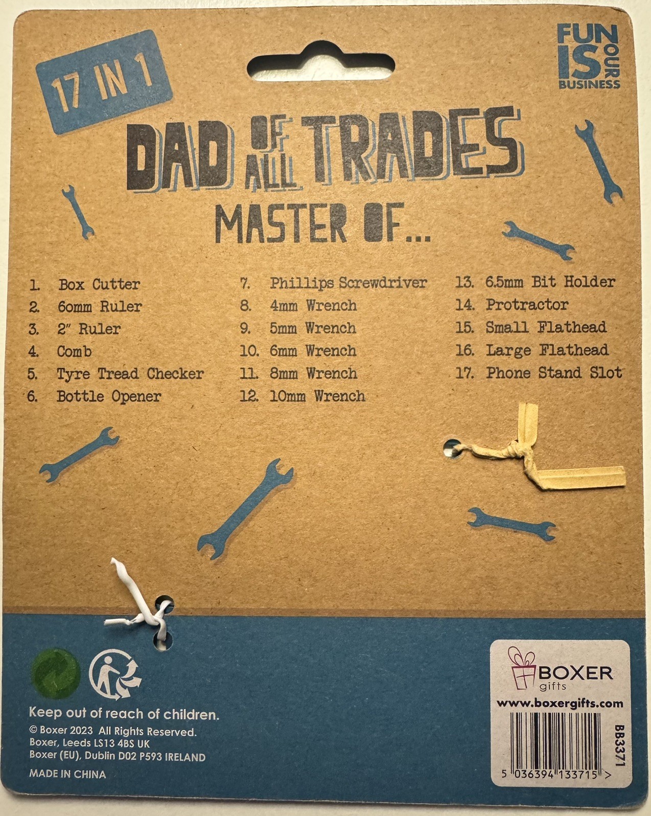 Dad of All Trades 17 IN 1 Multi-Tool, NEW, Multi Tool Wallet Card Sized