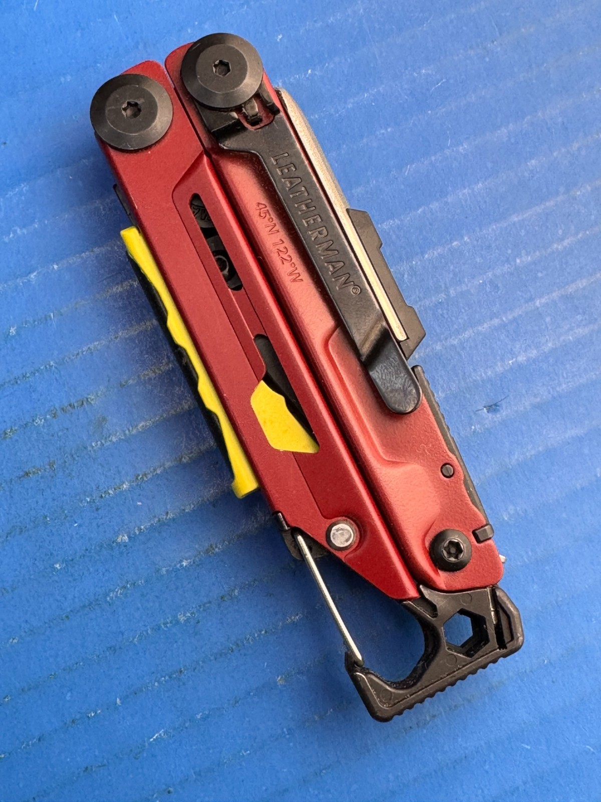 Leatherman Signal Multi-Tool Stainless – Various Colors