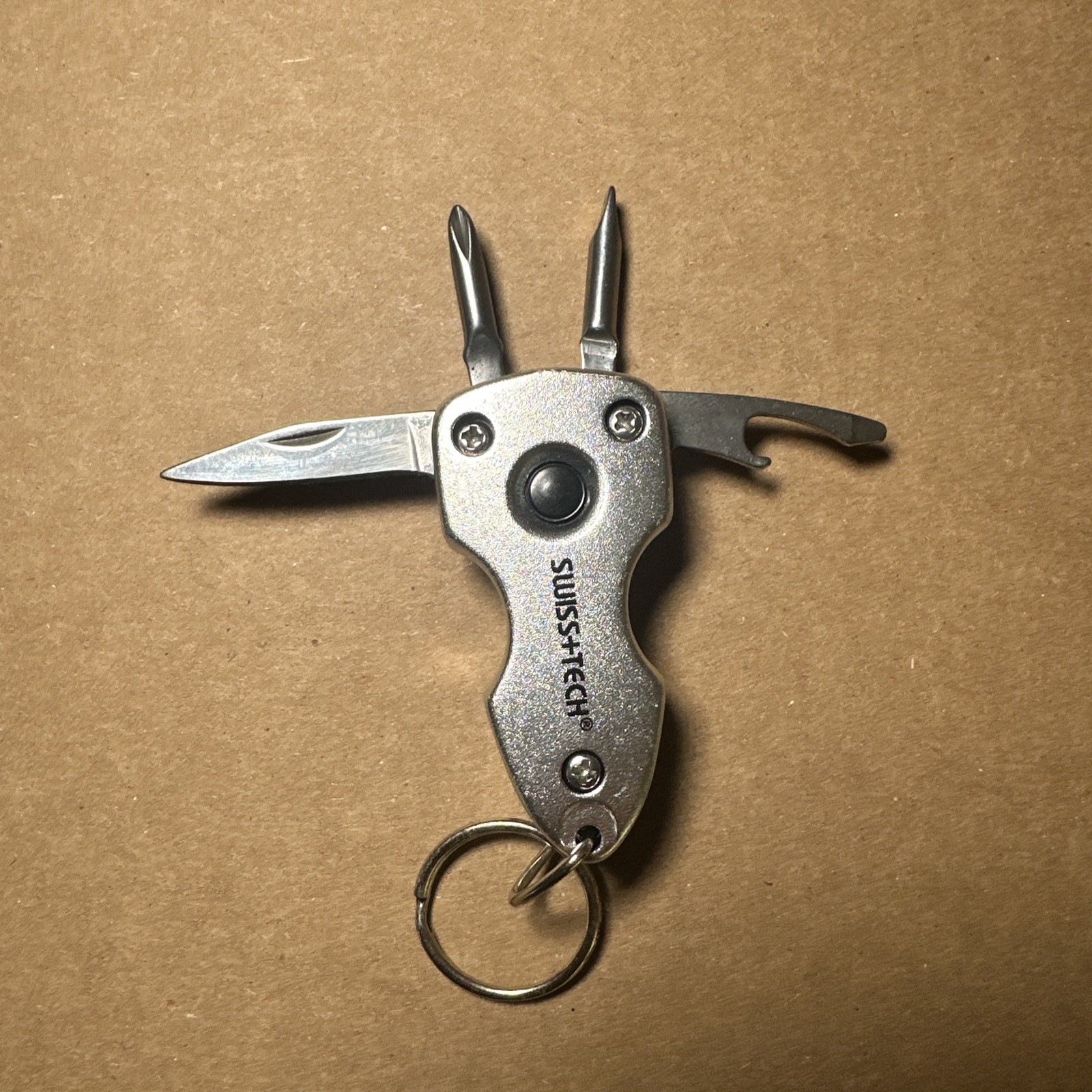 Swiss tech Multi tool Keychain