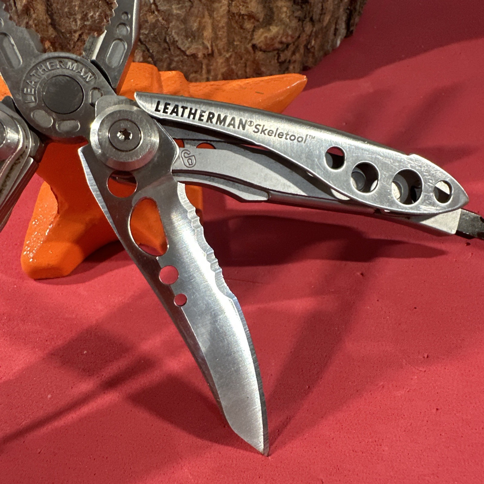 Leatherman Skeletool Silver Multi-Tool Pliers Knife Knife Screw Driver NICE CO