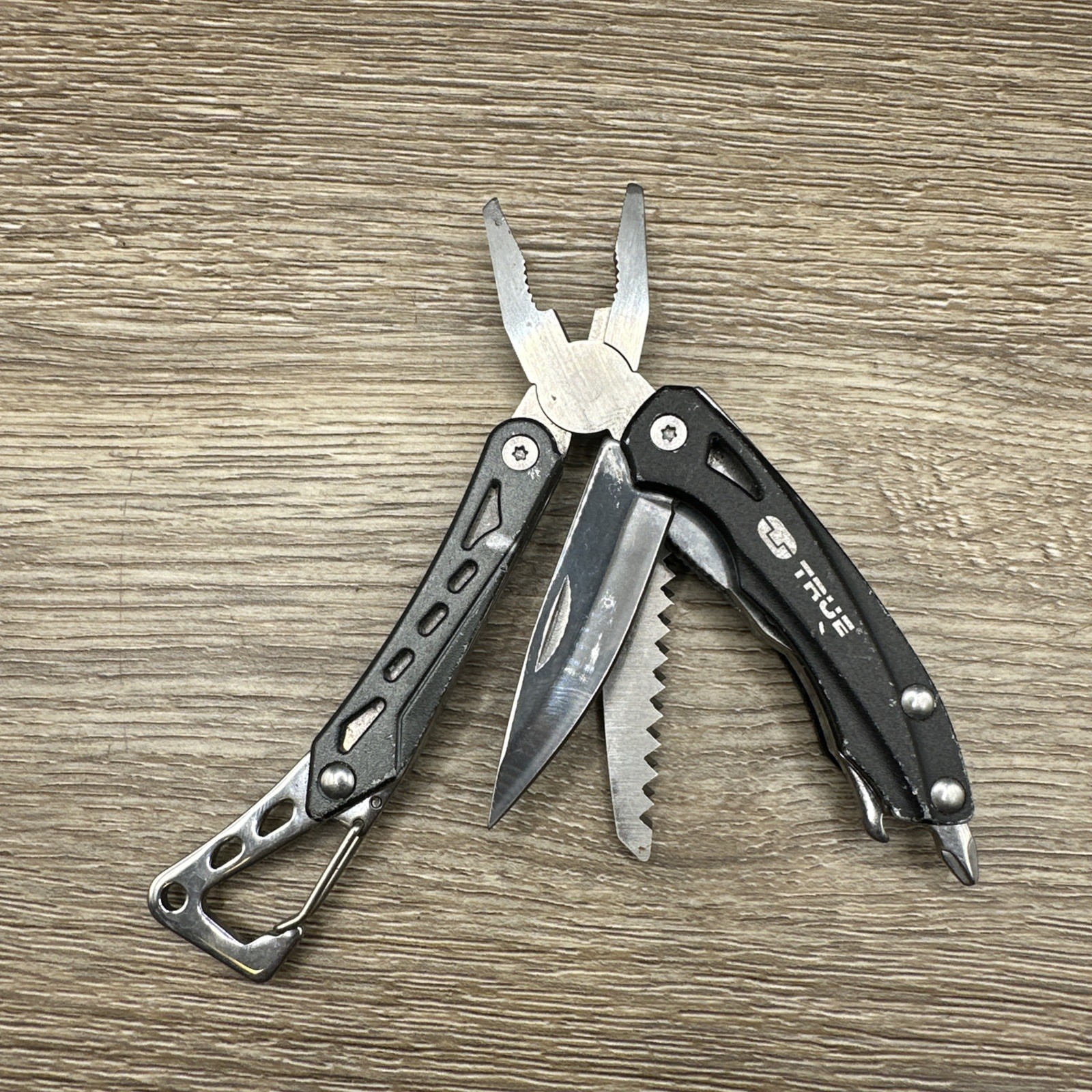True Utility SEVEN Multi-Tool