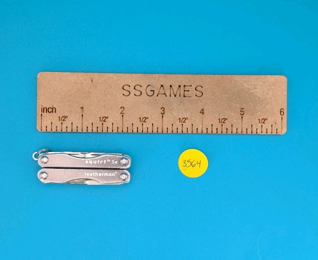 Leatherman Squirt S4 Multi-Tool, Key Ring, Retired, GRAY!