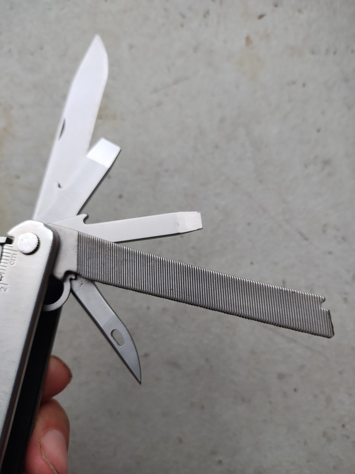 LEATHERMAN CORE STAINLESS W/BLACK LEATHER SHEATH MULTI-TOOL USA, VERY GOOD!