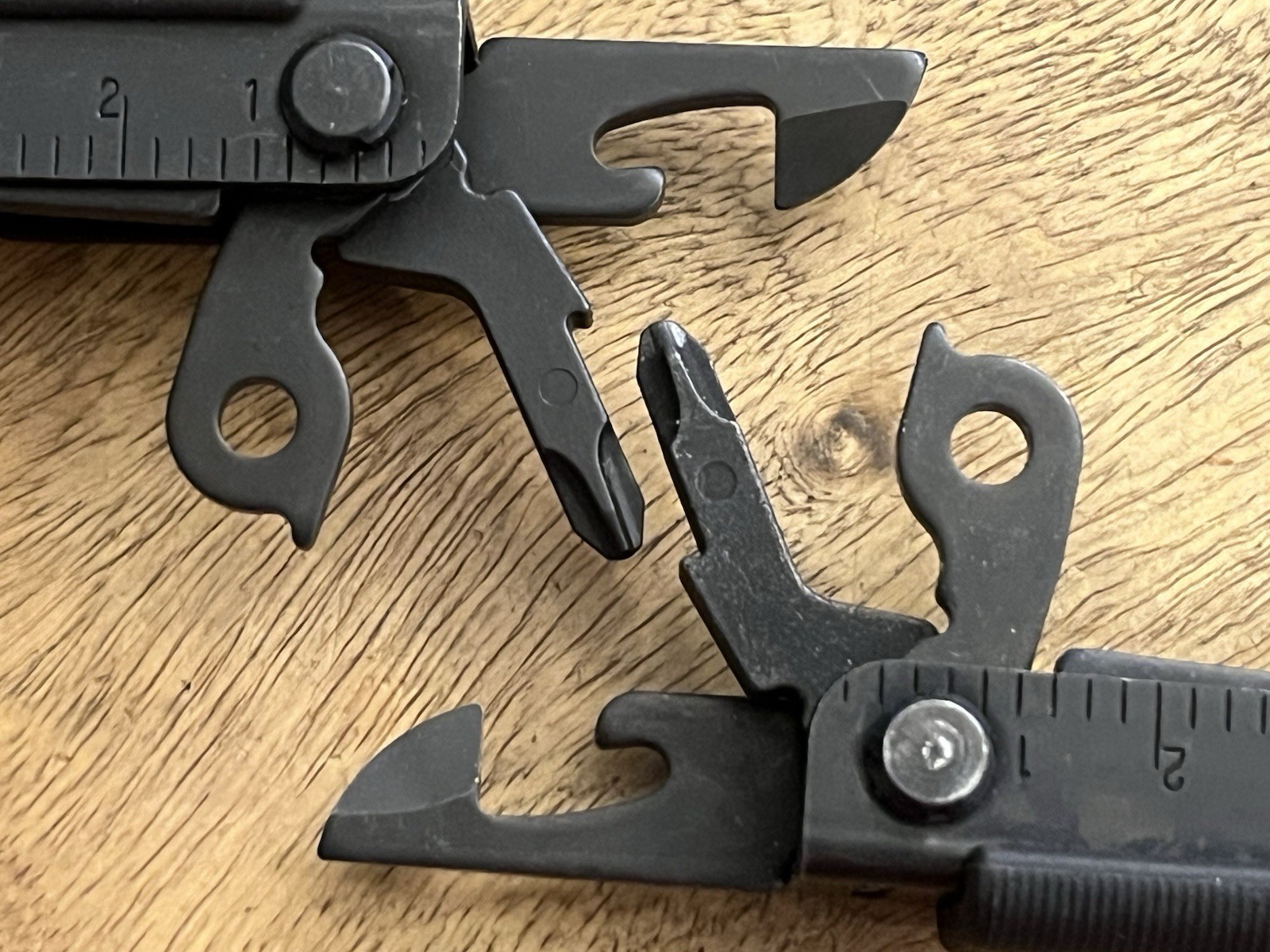 -USA- Gerber Multi Tool MP600 SUPER Nice! w/Gerber Sheath TSA Confiscated Lot 2