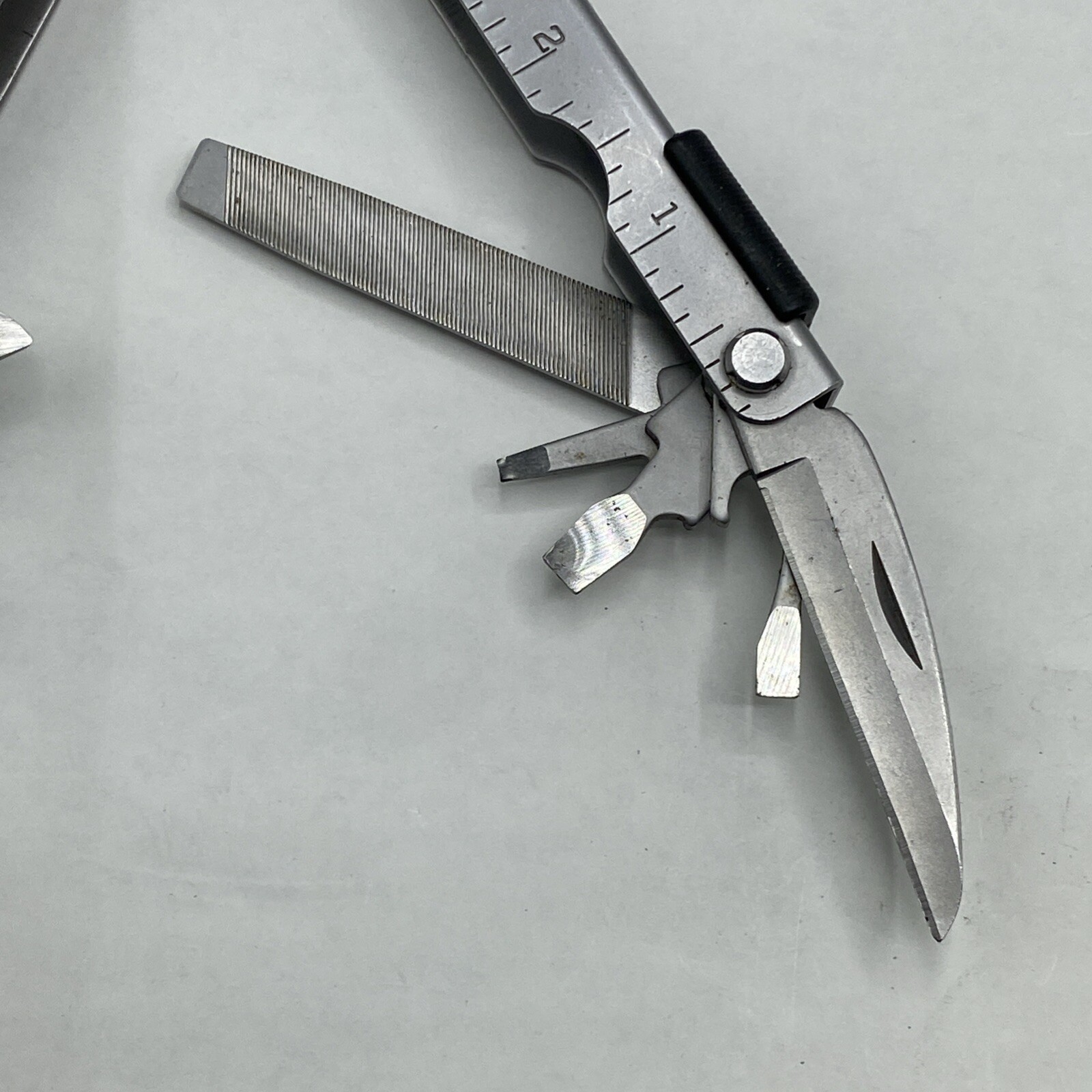 Gerber MP600 Woodsman with Carbide Cutters Multi tool – Silver