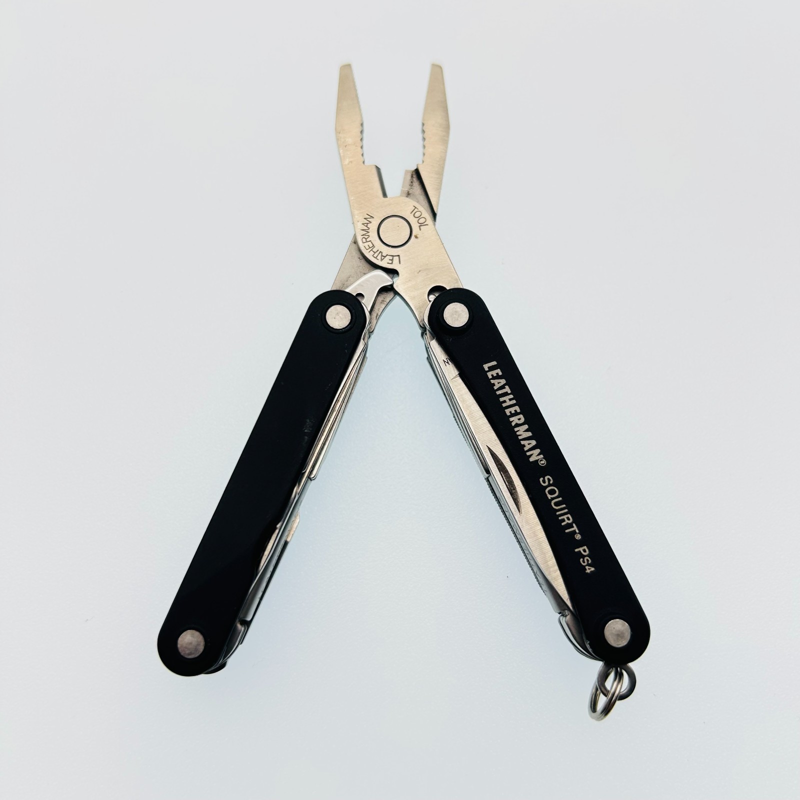 Leatherman Squirt PS4 BLACK – 8-in-1 Keychain Multi-Tool Discontinued (CODE26)
