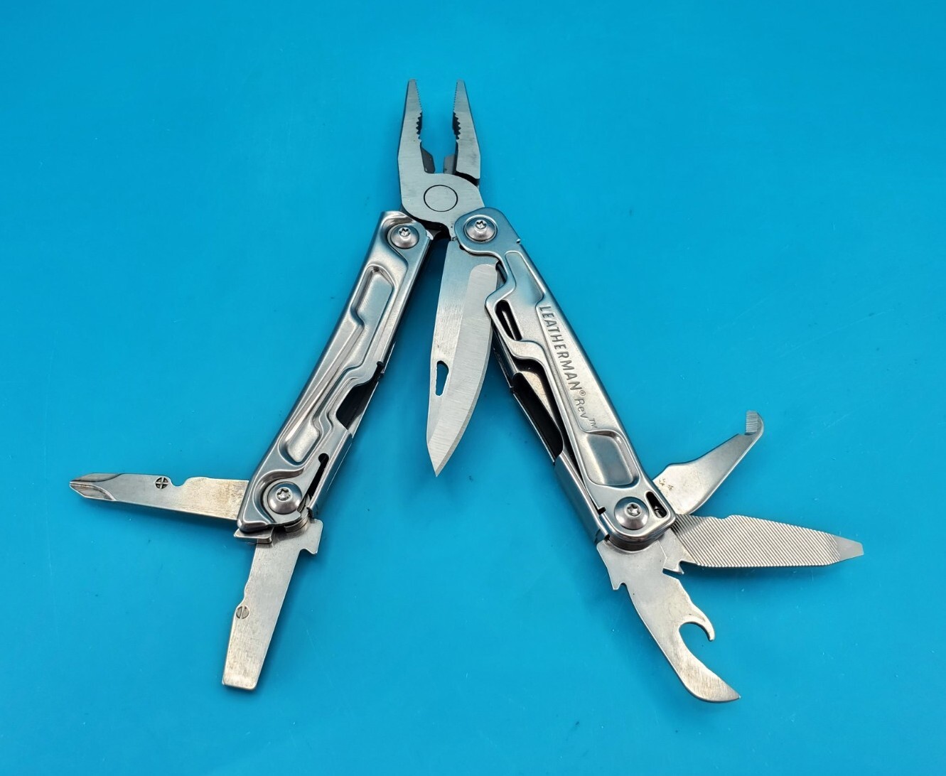 Leatherman Rev 3.8″ Multi-Tool, Stainless!