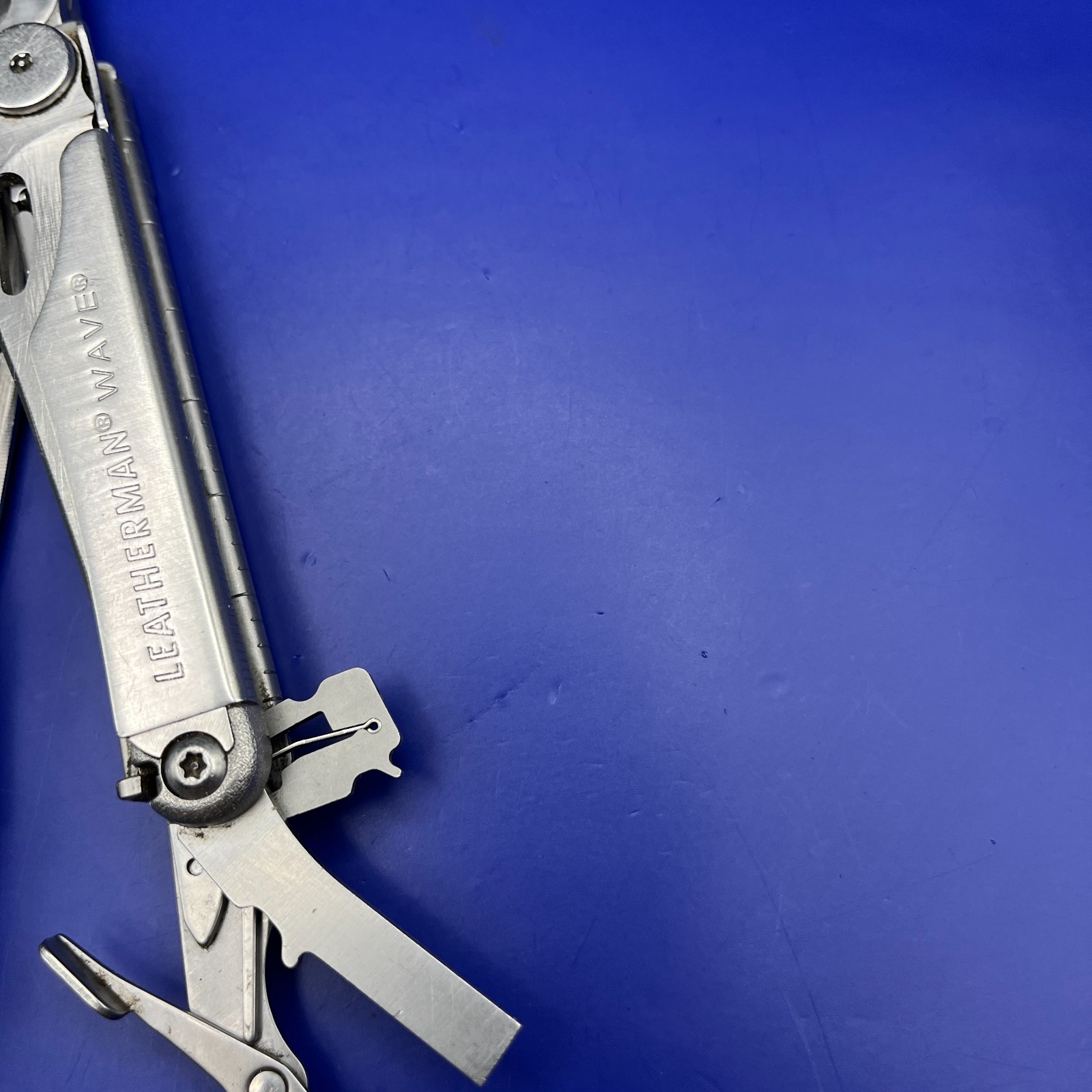 Leatherman Wave Multi-Tool w/ Sheath