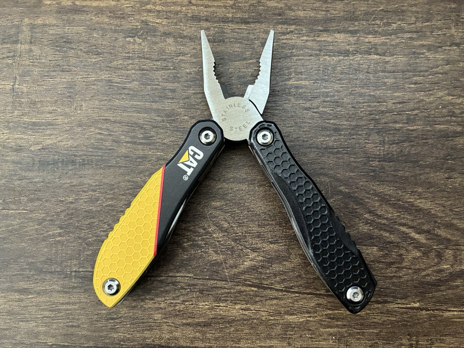 CAT Black & Yellow Multi-Function Tool 12-in-1