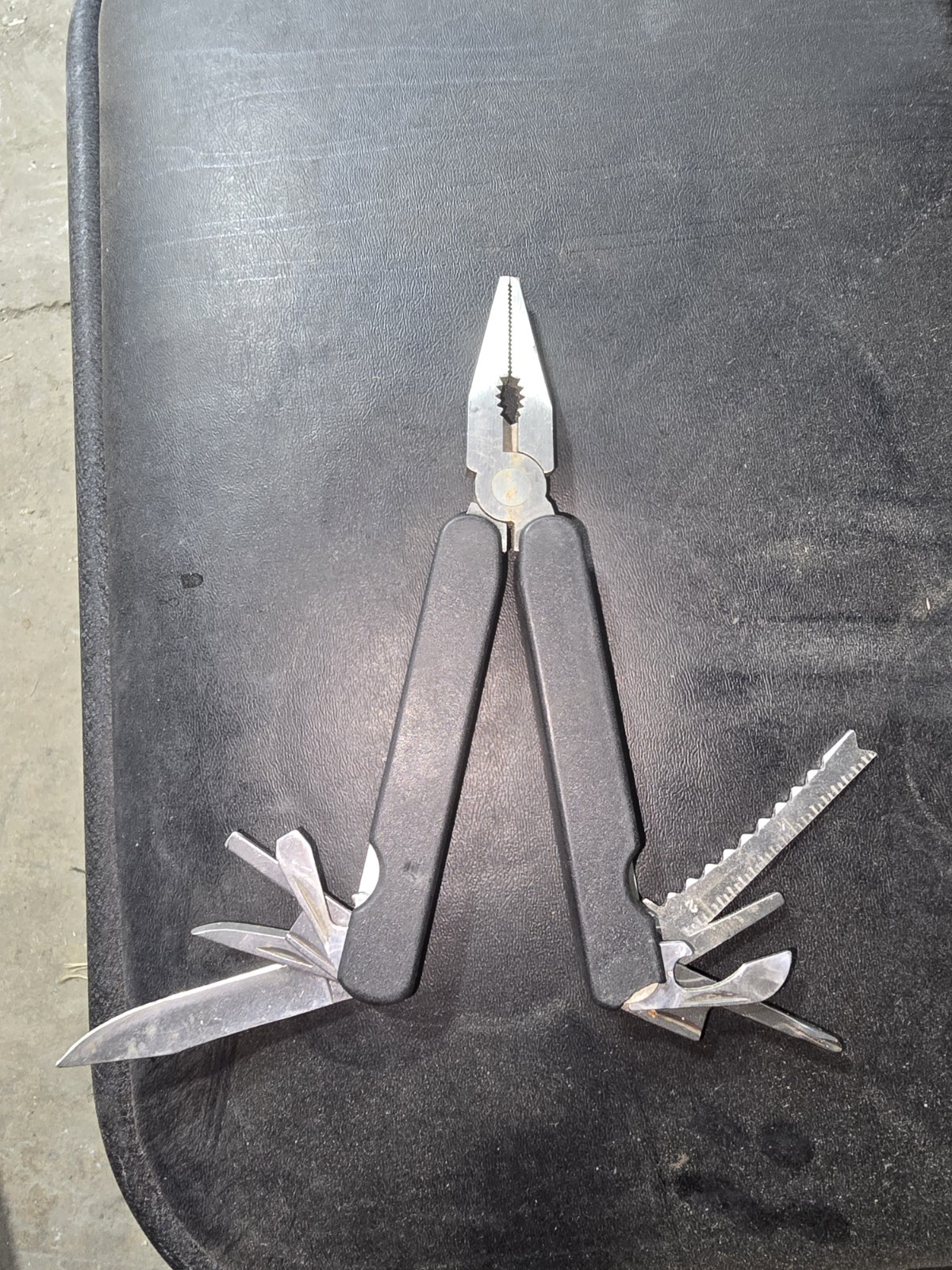 New Black Multi-Tool with Black Nylon Belt Sheath