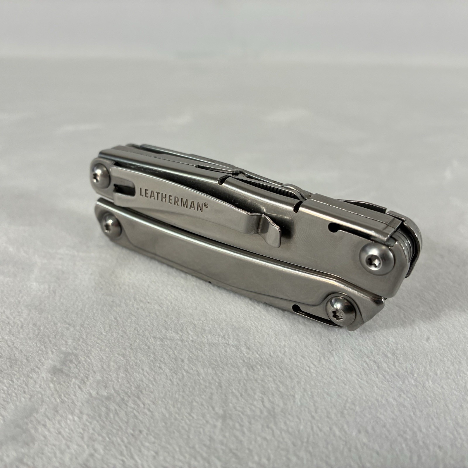Leatherman Rev Stainless Steel 14-Tool Multi-Tool Pocket Knife w/ Pocket Clip
