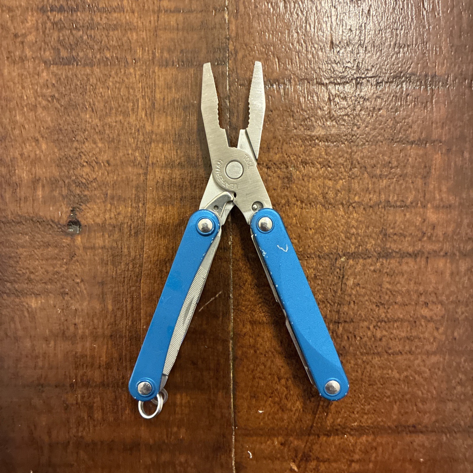 Leatherman Squirt PS4 Multi Tool, Knife, Pliers – Blue – Excellent