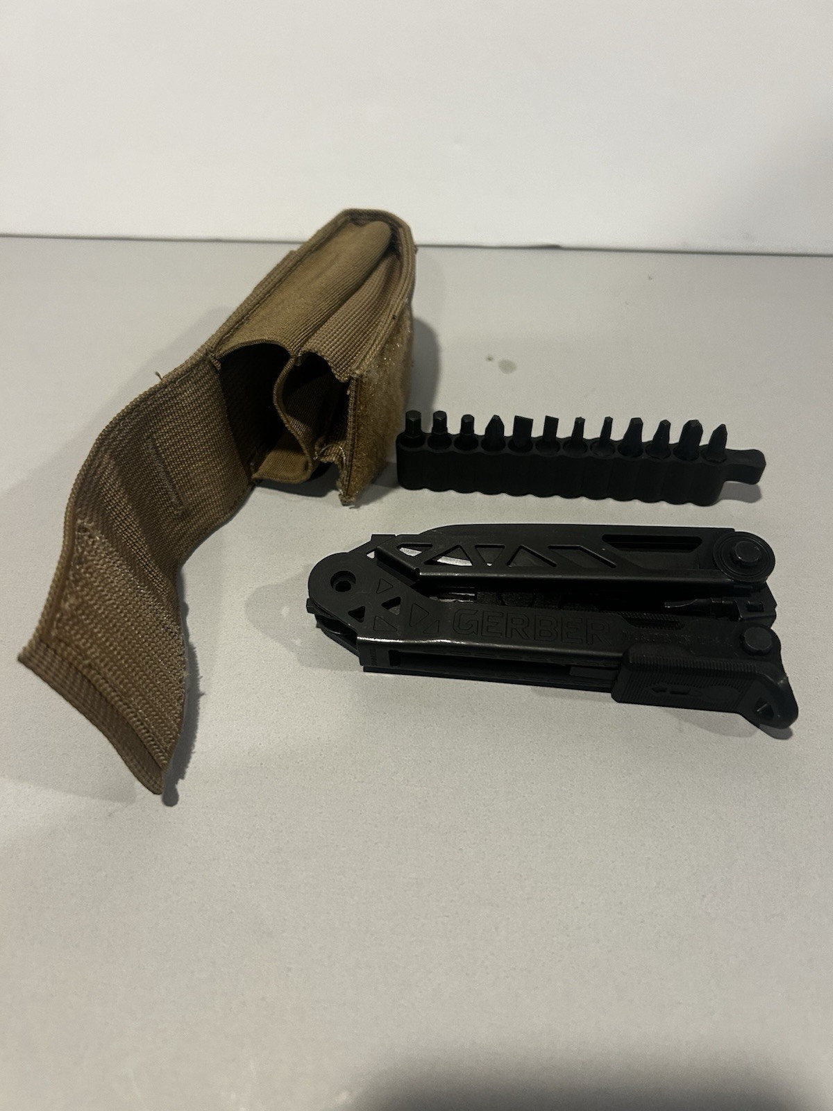 Gerber Center-Drive Multi-Tool – Bitset And Molle-Compatible Sheath