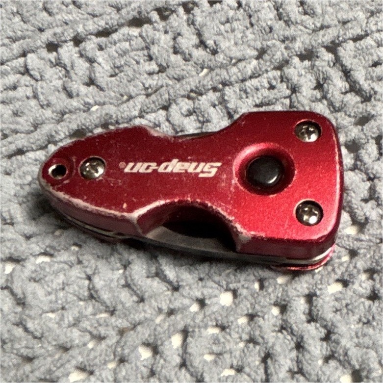 Snap-on Red Keychain Multi-Tool Pocket Knife 4-in-1 w/ Screwdrivers & Opener