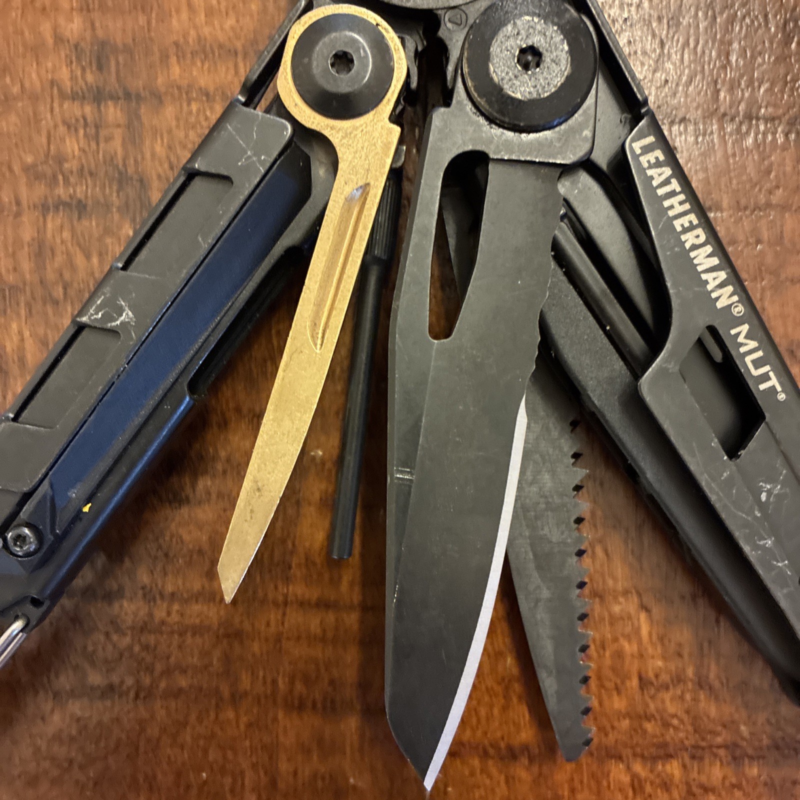 Leatherman MUT Multi Tool – Black Oxide – Excellent