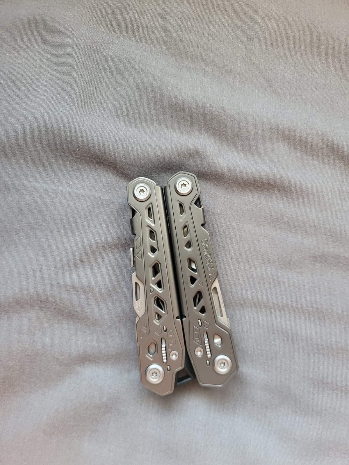 Gerber 30-001343 Truss Multi-Tool with Sheath knife silver