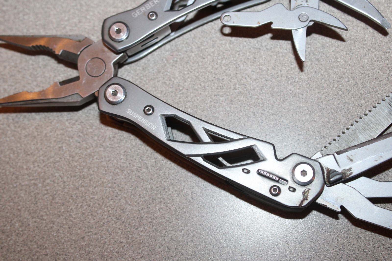 Gerber Suspension-NXT Multi-Tool 12 Tools 2 LOCKBACK BLADES 8970718E
