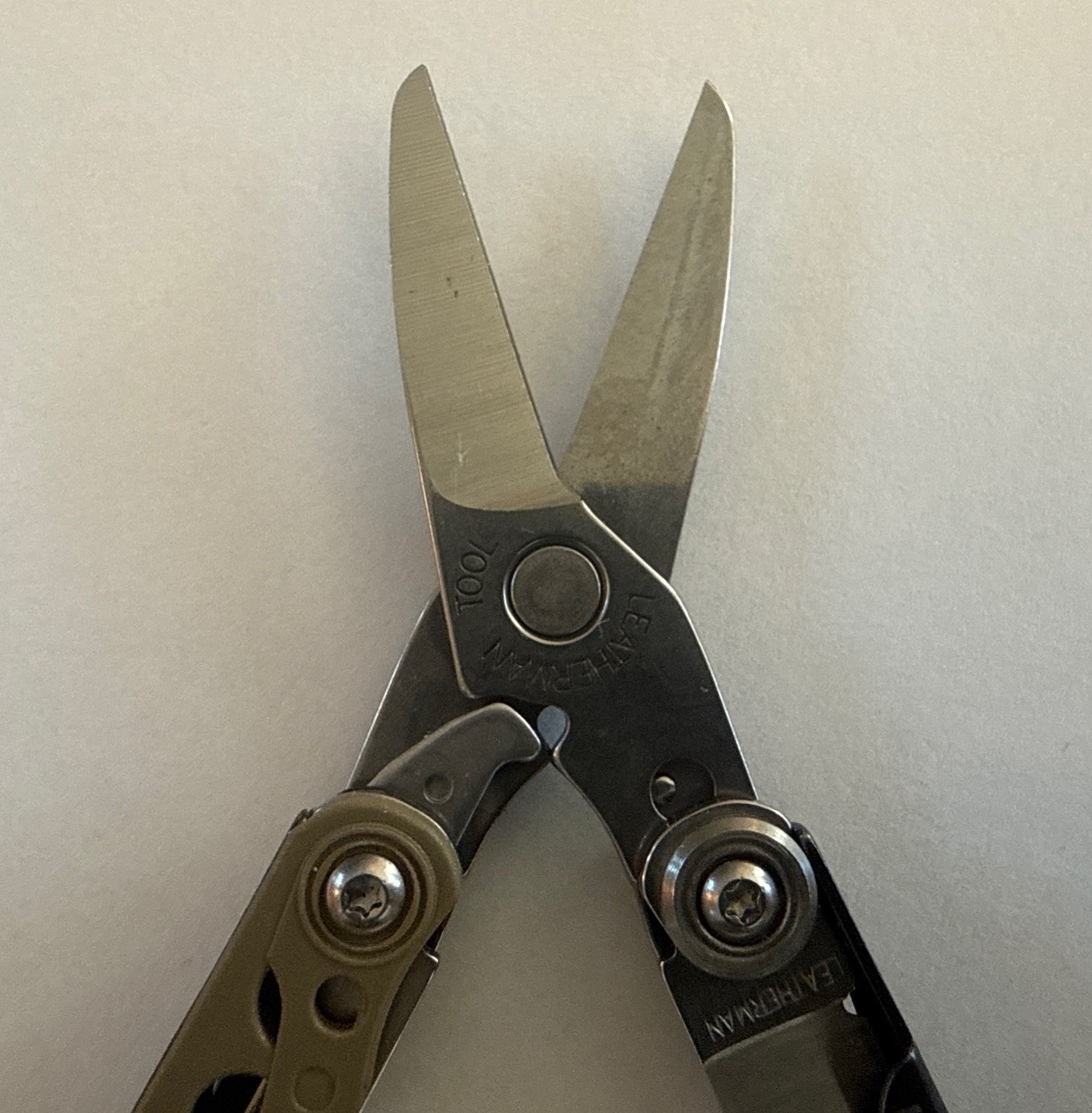 Discont. Leatherman CS Style – Green – Reworked by Leatherman. Many New Tools.