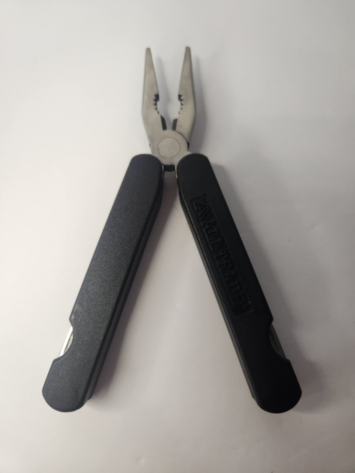 Alltrade Stainless Steel Multi-Tool 9 Tools With Belt Slide Case Black 4 1/2″ L