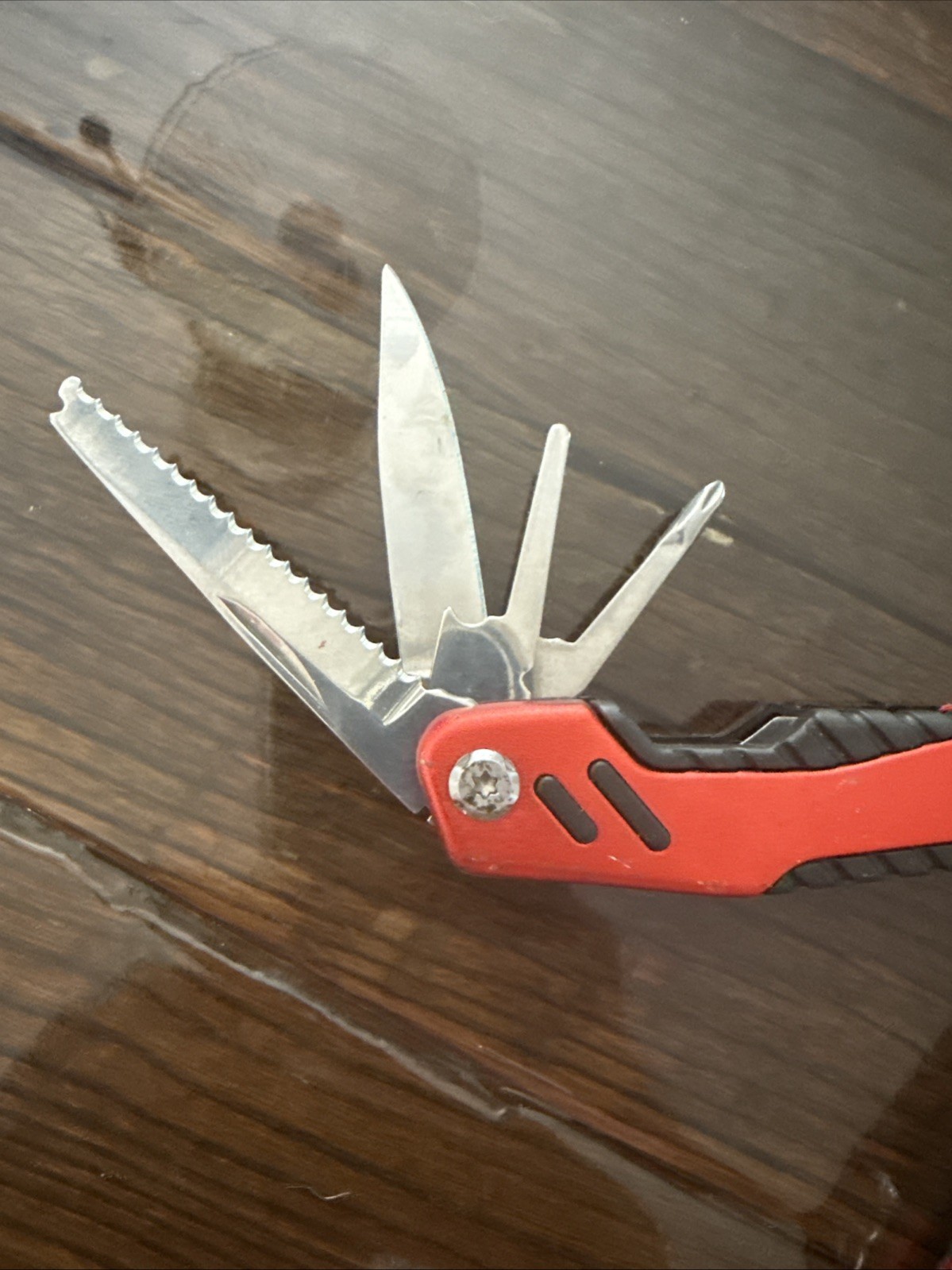 KVD Strike king 15 Multi-Tool w/ Pliers Pocket Knife, Saw.