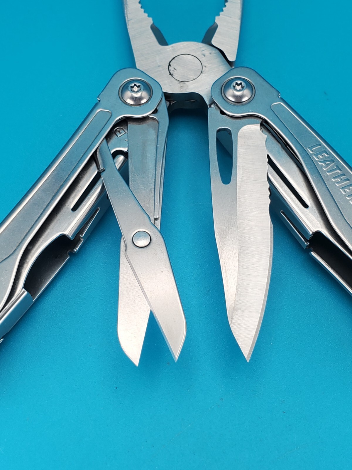 LEATHERMAN WINGMAN MULTI-TOOL! FAST SHIPPING! SUPERIOR ESSEX
