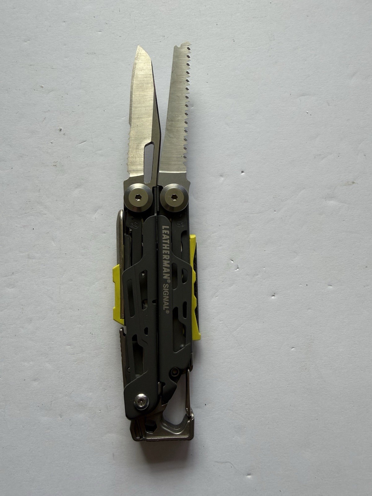 Leatherman Signal Multi-Tool Pliers Grey yellow/green Nylon Sheath USA Nice Cond