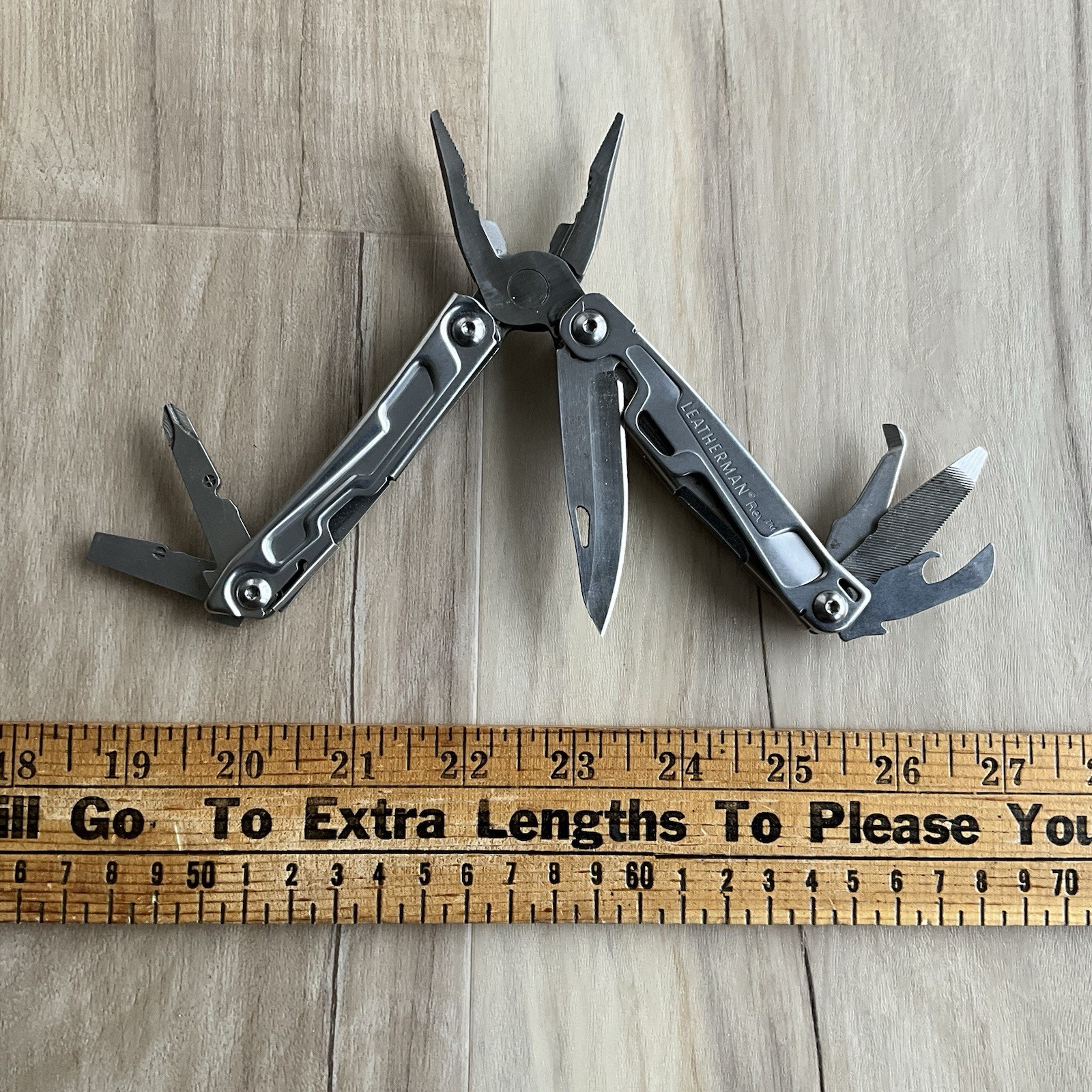Leatherman Rev Multi Tool W Belt Clip Date Code 0318 (March 2018) Good Condition