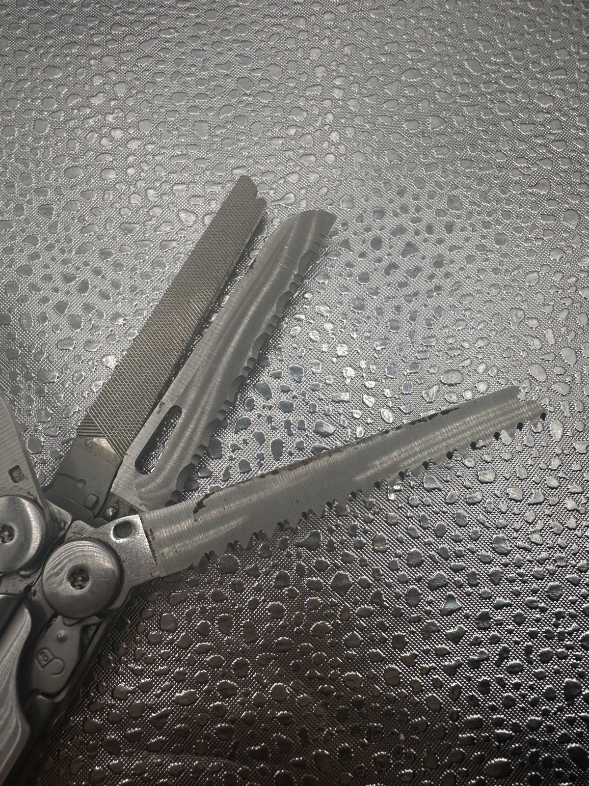 Leatherman Wave Stainless Steel Multitool with Case