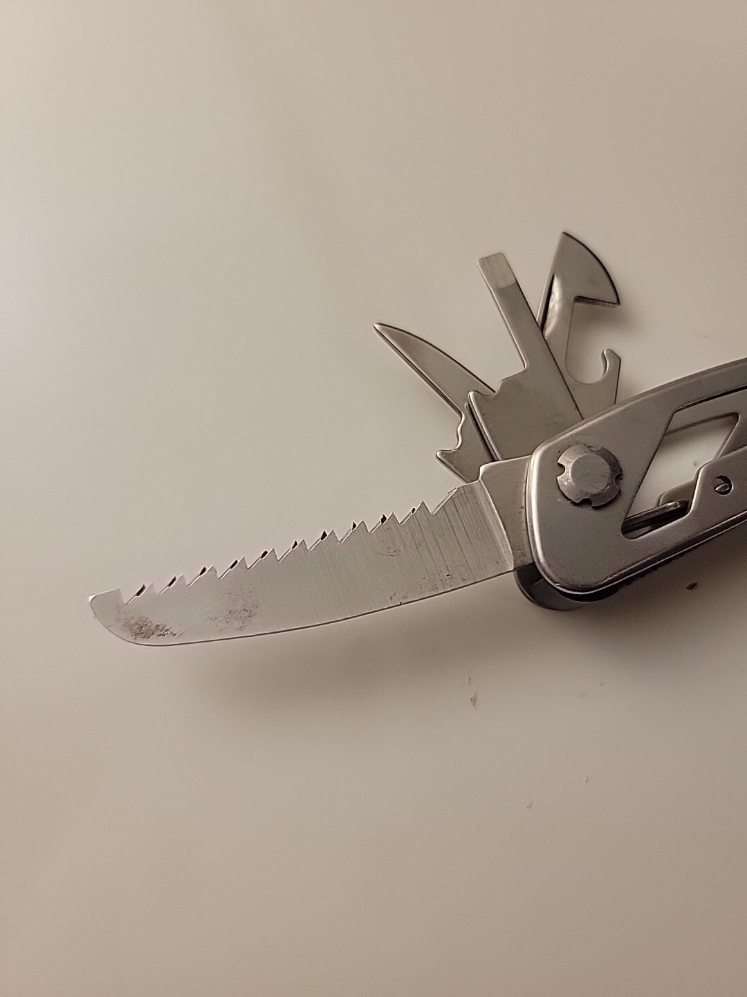 STANLEY MUTI TOOL STAINLESS 2CR 9 TOOL FUNCTIONS