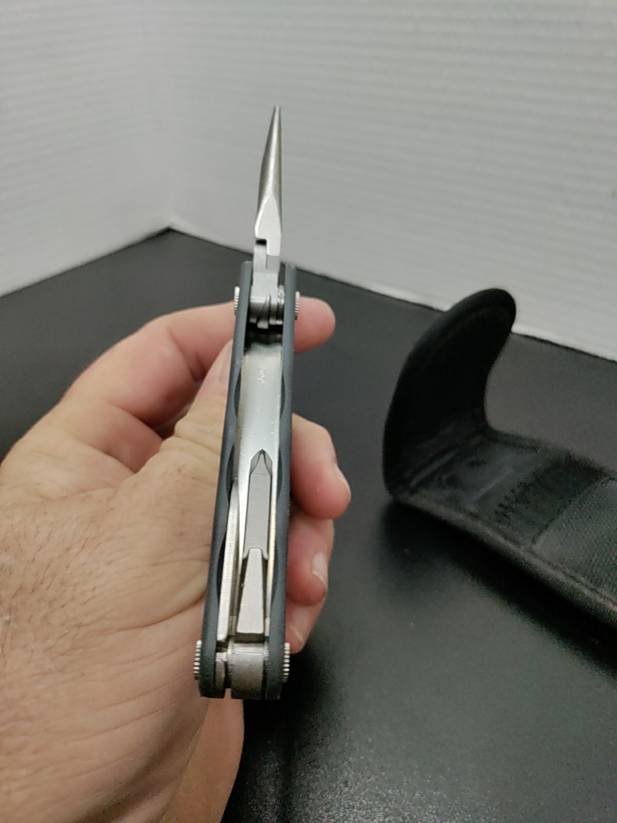 Leatherman Kick MultiTool With Leather Carrying Case