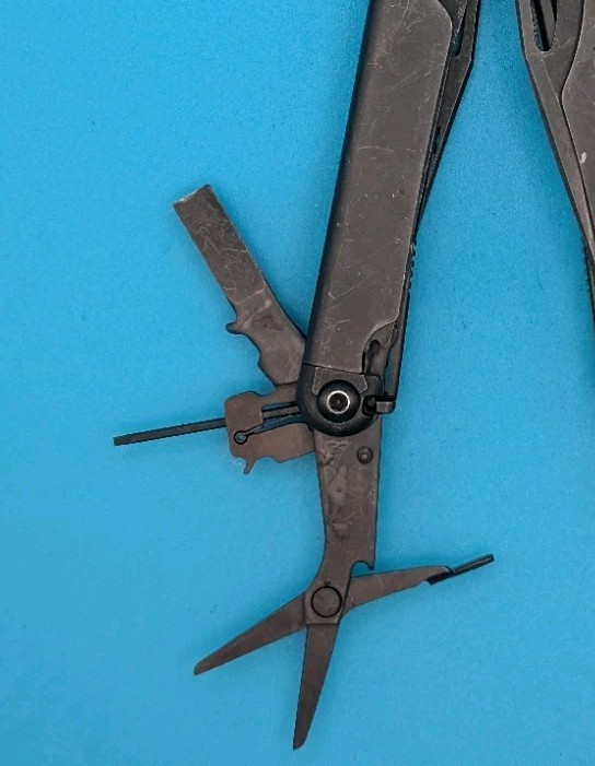 Leatherman Wave Plus + Multi-Tool! FAST SHIPPING! BLACK OXIDE!