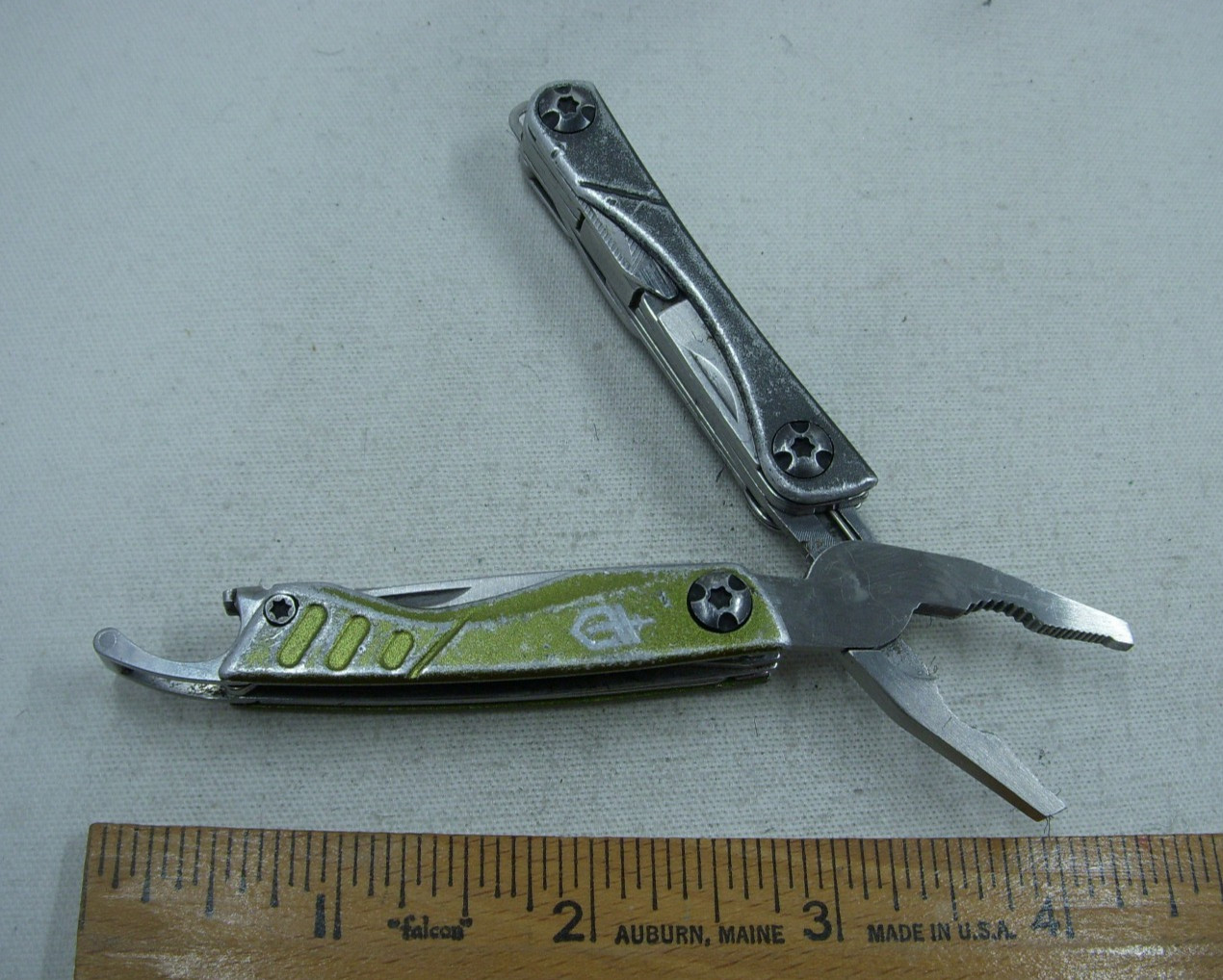 Gerber Dime 4660119D1 Green 11 Function Multi Tool
