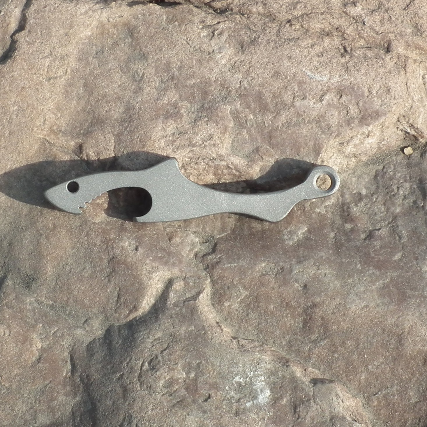 EDC OPENER KEY CHAIN OUTDOOR MULTI TOOLS pendant ornament shark 6mm