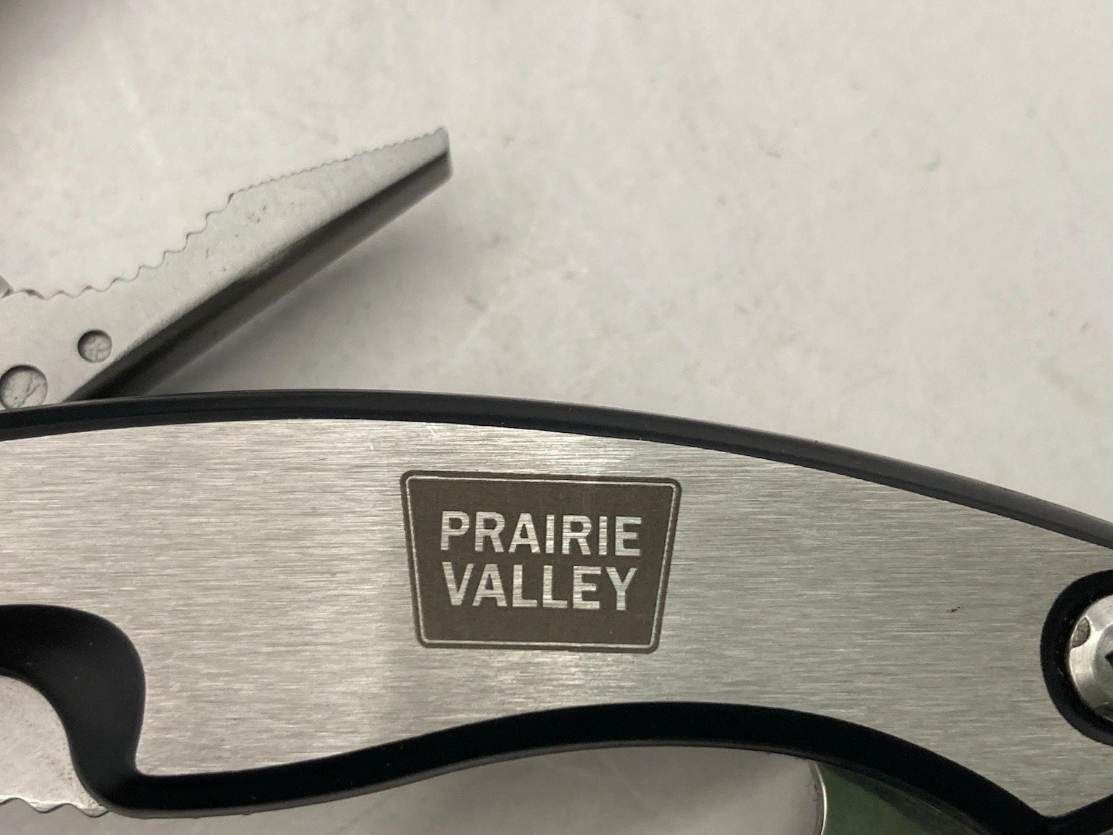 Multi Tool Knife In Nylon Case With Belt Loop. Prairie Valley