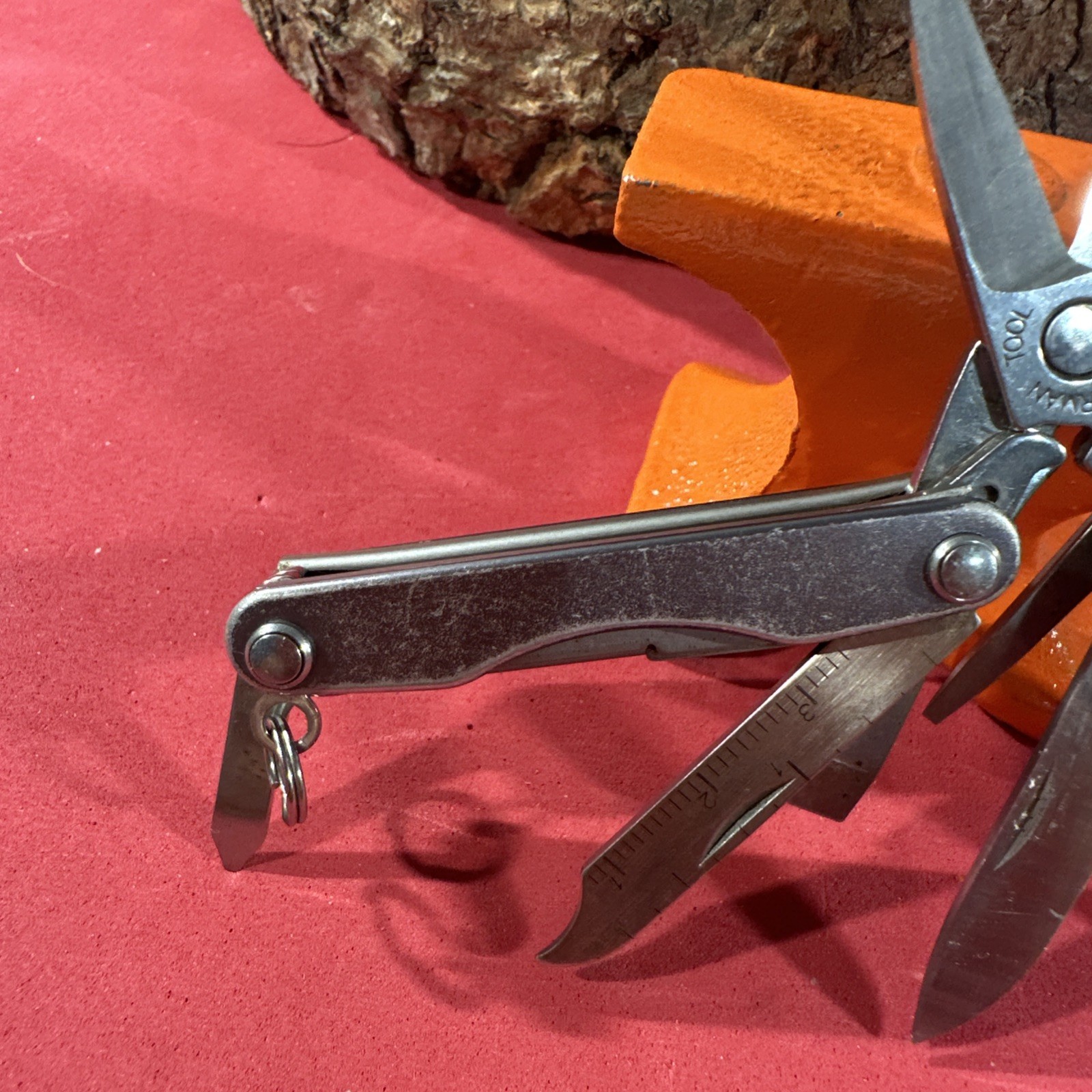 Leatherman Squirt S4 Multi-Tool Gray Nice Condition Some Handle Wear
