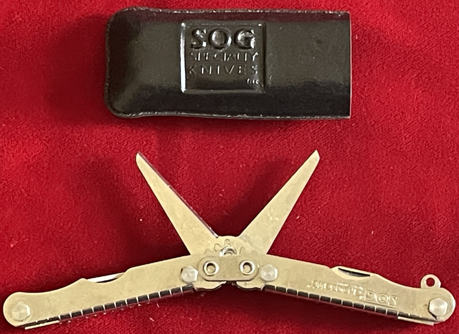 SOG CrossCut Mini Multi-Tool w/Sheath – Tweezers, Toothpick, Scissors & More!!!!