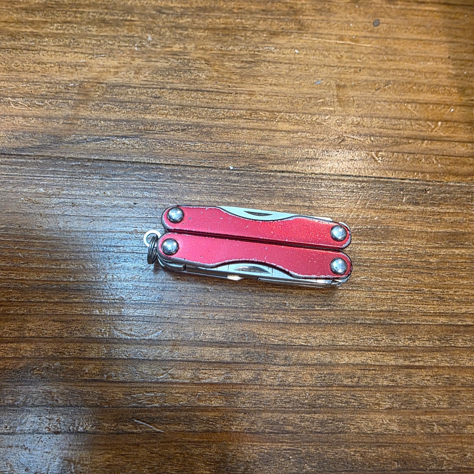 Leatherman SQUIRT S4 Red Multi-Tool (Retired) – LL