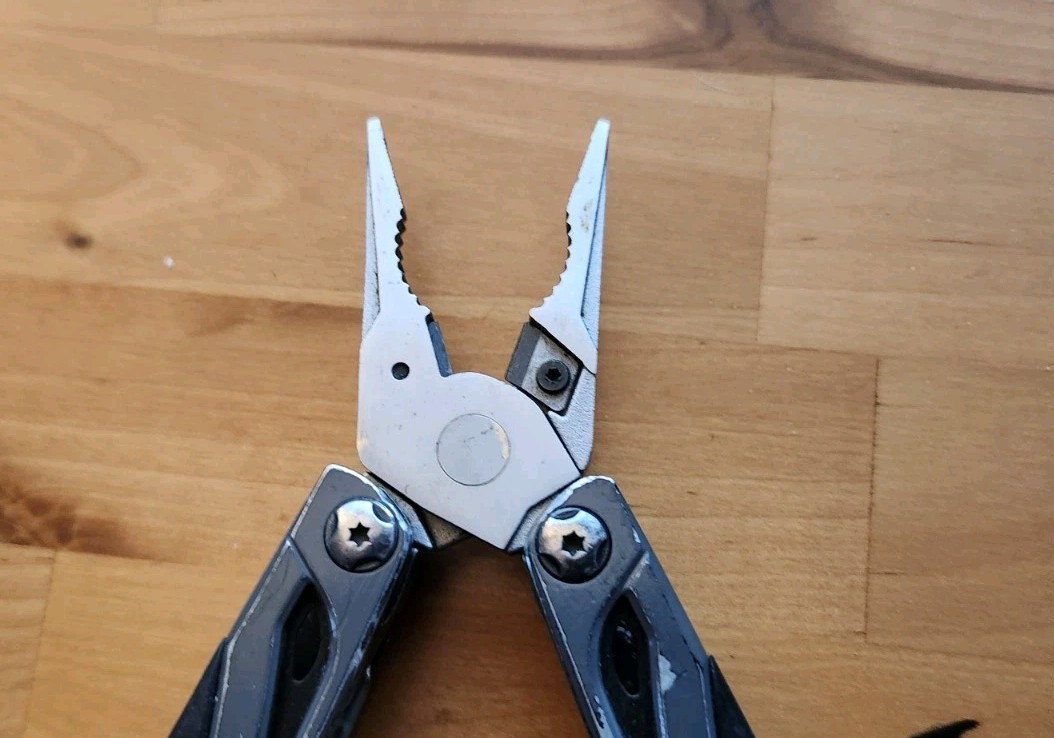 Gerber Strata Multi Tool Plier Knife Hunting Hiking Camping Tool – (NOTE) U43