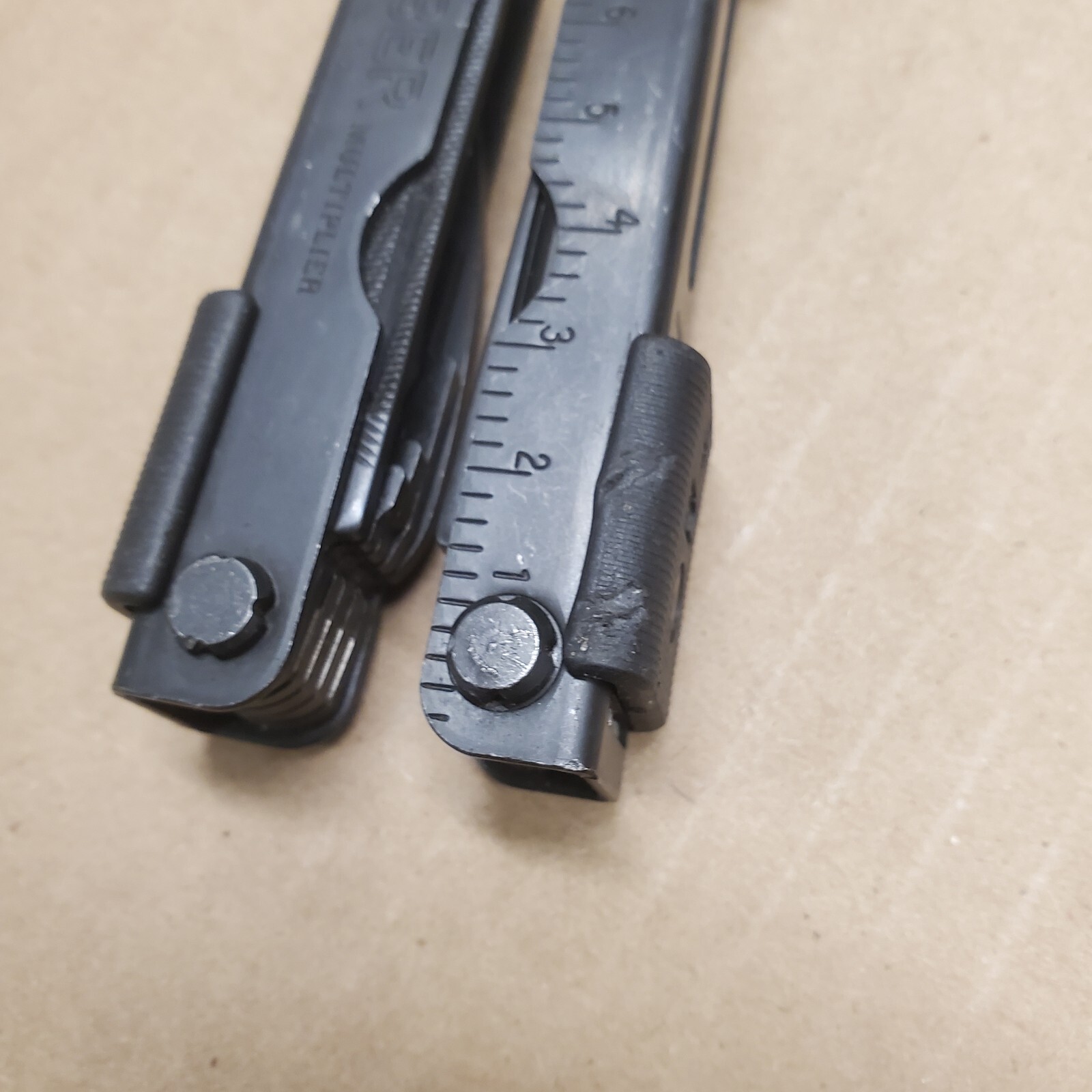Gerber Multi-Plier Multi Tool Carbide Cutters Needlenose Pliars Multiplier