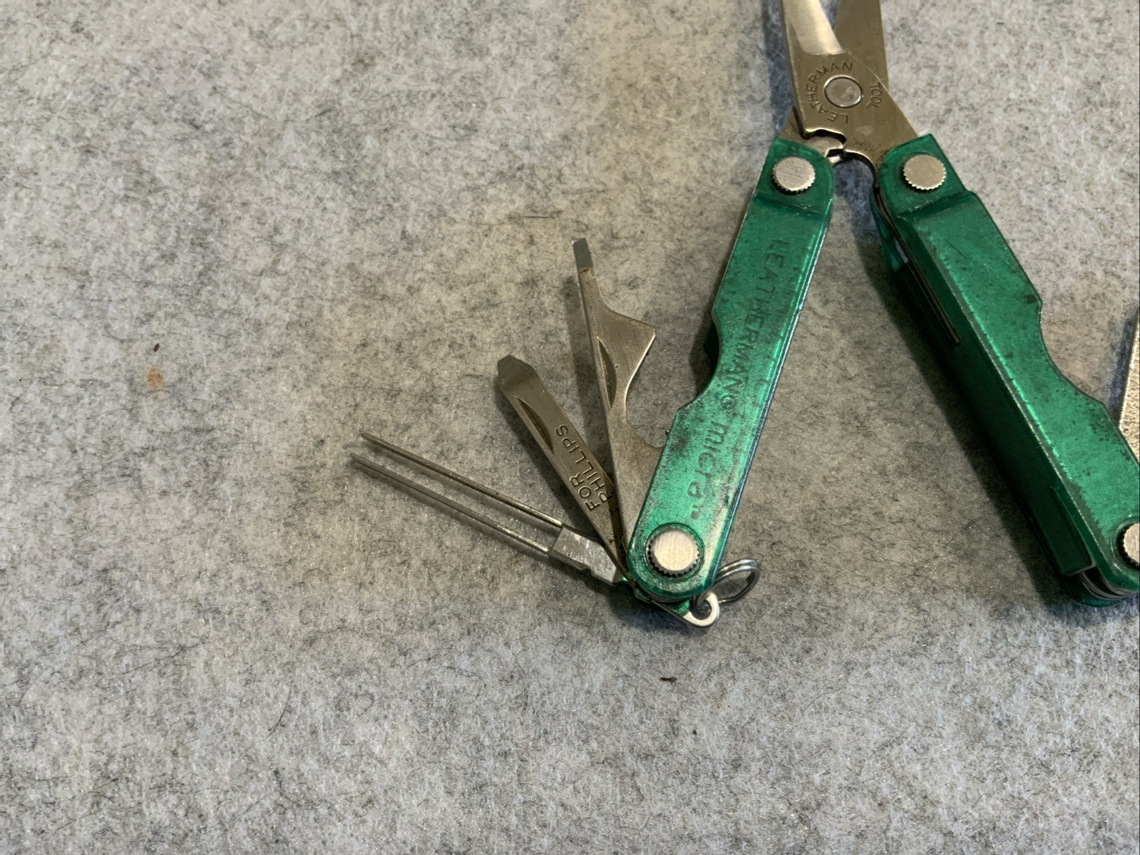 Leatherman Micra Multi Tool Green Transparent Plastic Coating Scissors Knife