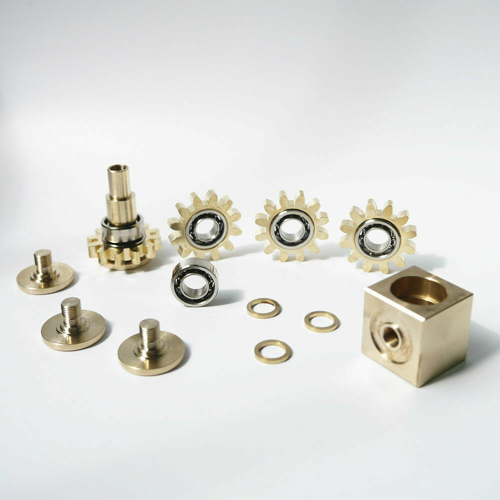 EDC Gear Linkage Brass Gyroscope Fingertips Spinning Top Gearwheel Gyro Toy Tool