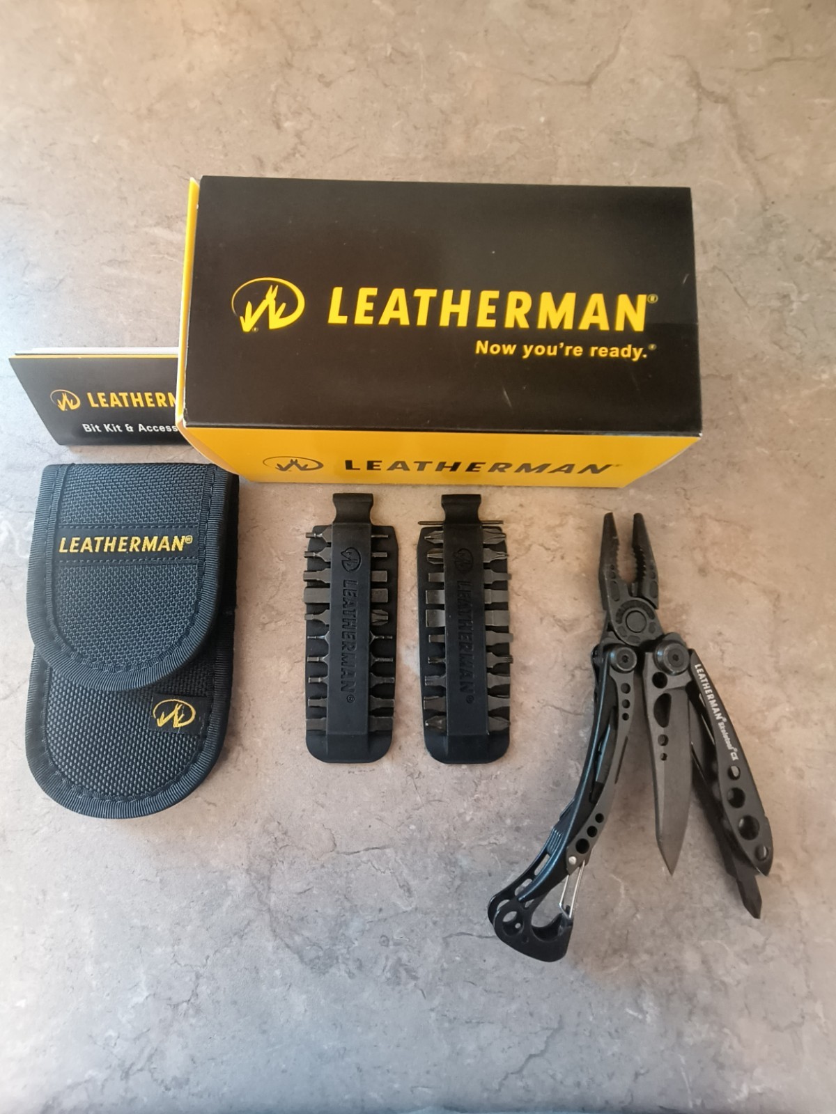 Leatherman Skeletool CX Onyx 833129 Mutli-Tool/Bit Kit/Nylon Sheath 934860