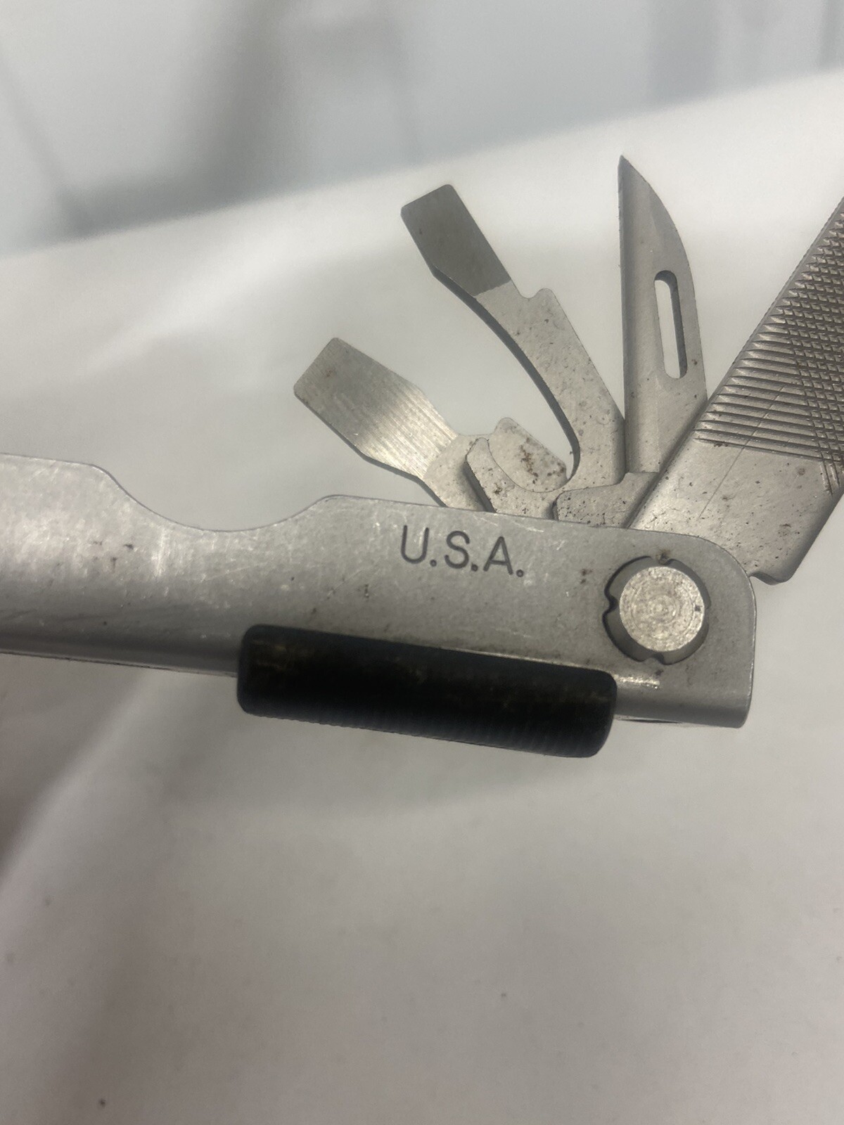 Gerber MP600 Stainless Steel Multi-Tool Needle Nose Pliers Excellent!