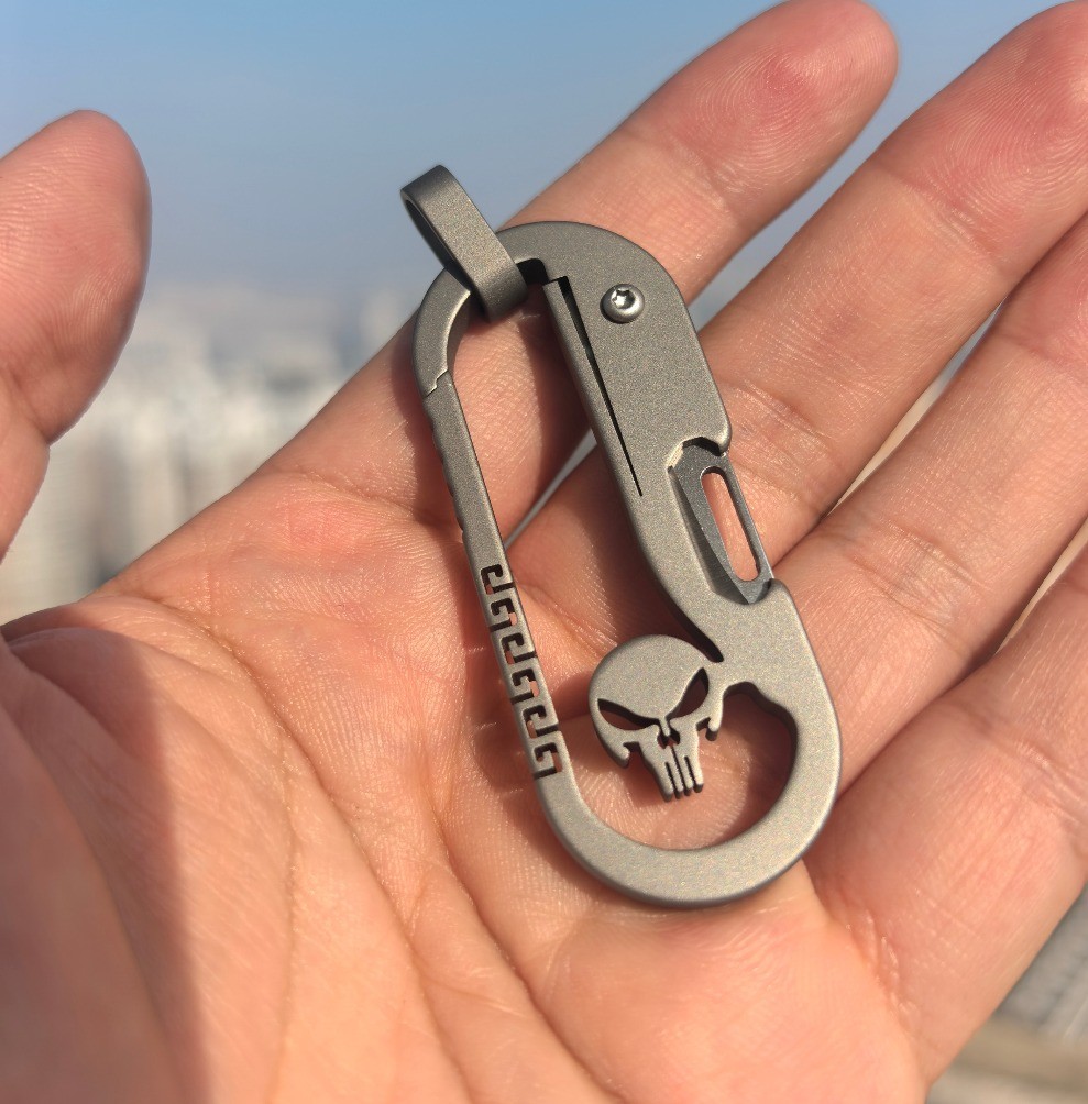 Titanium alloy buckle EDC tool Self defense safety Tools