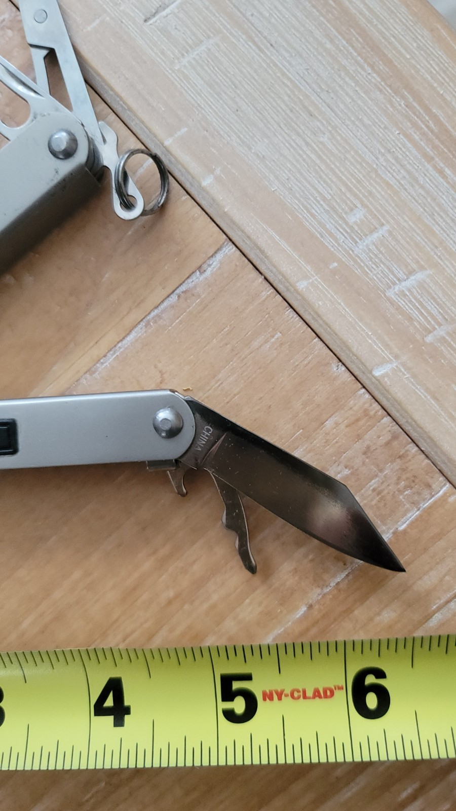 Eddie Bauer 5 Function Multi-Tool – Stainless – Lock Lever – Very Good Condition