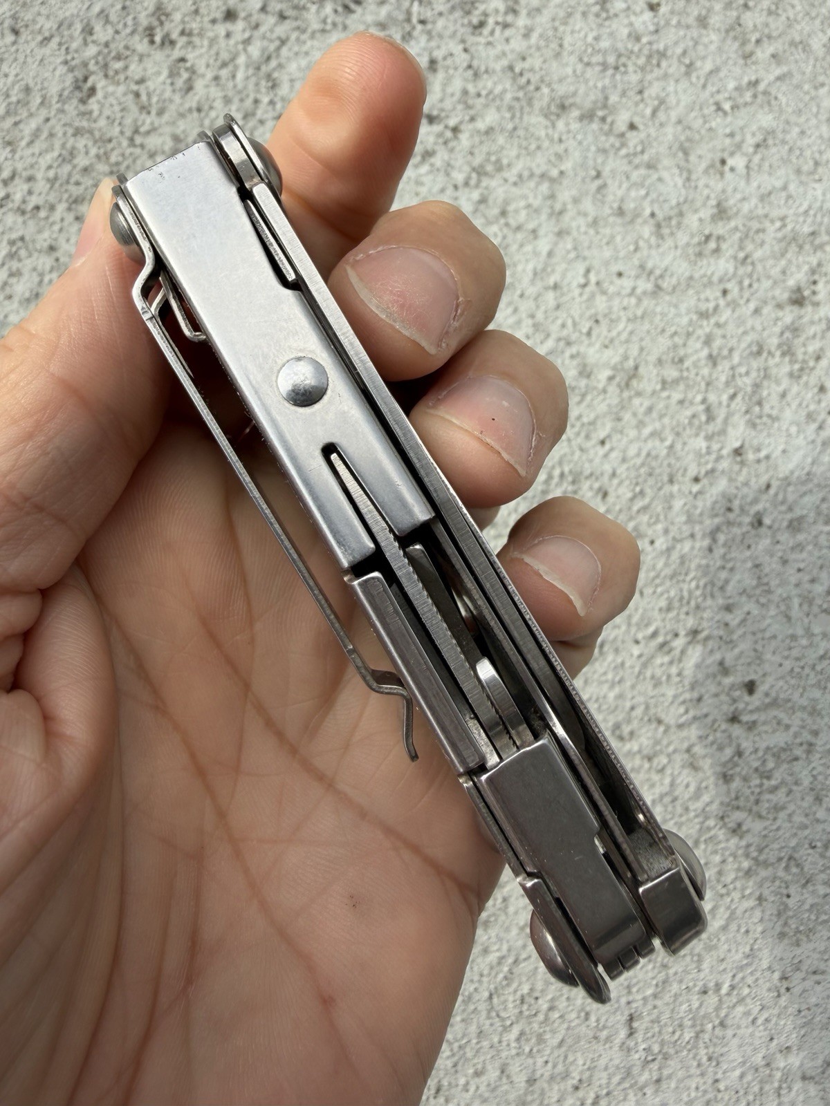 LEATHERMAN WINGMAN 14-IN-1 MULTI-TOOL, PLIERS, SCISSORS, SCREWDRIVER, CLIP, EXC!